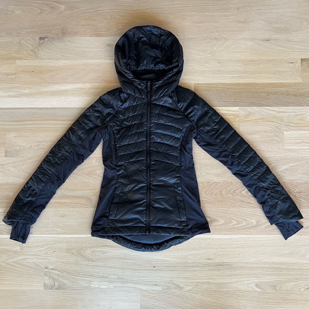 Lululemon- “Down For It All Jacket”
Women’s size 4
Color-black